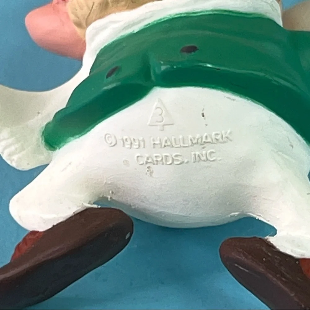 Hallmark Keepsake Ornament Hark! Its Herald Handcrafted & Dated 1991 QX437-9